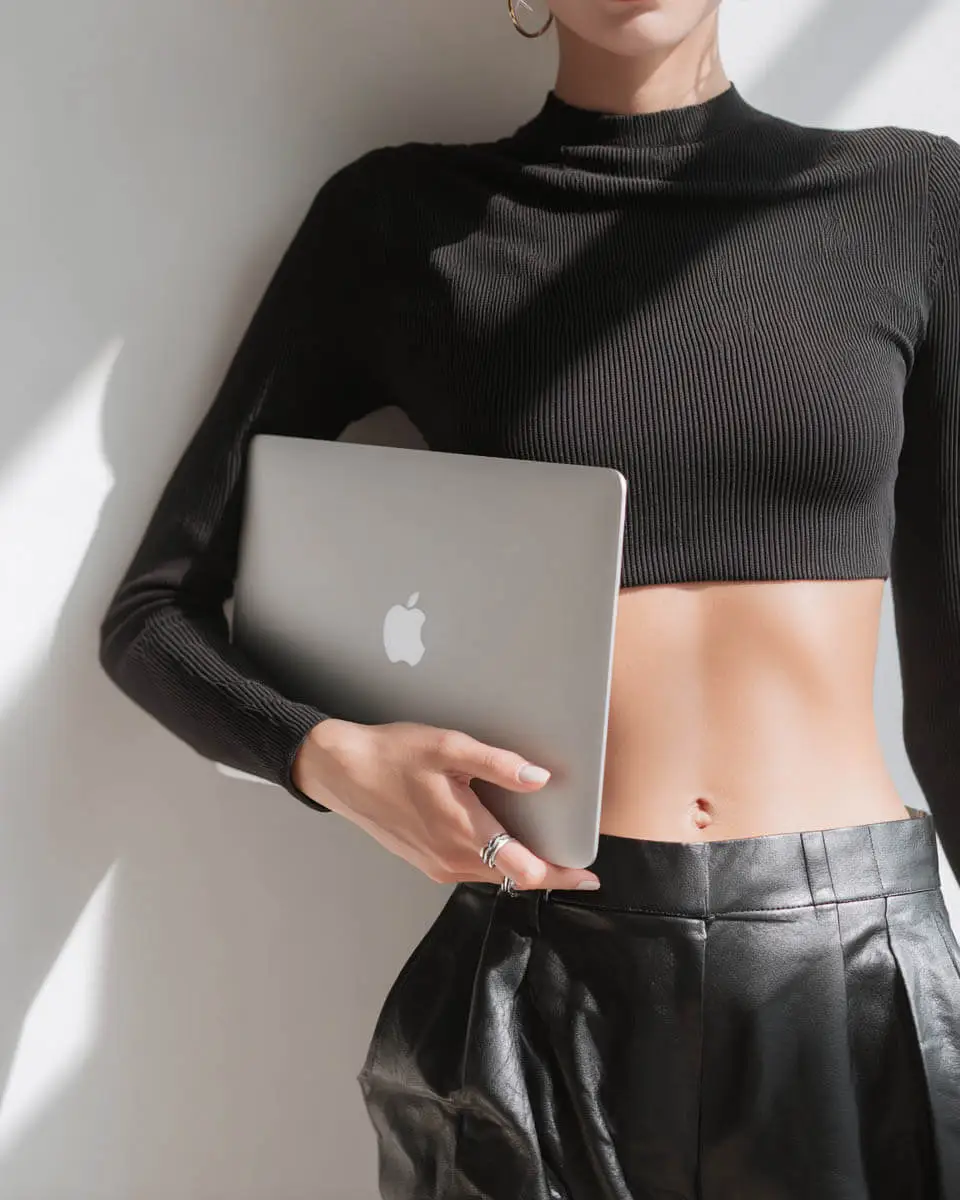 Strong Business, Strong Body — Because Burnout Isn’t a Flex